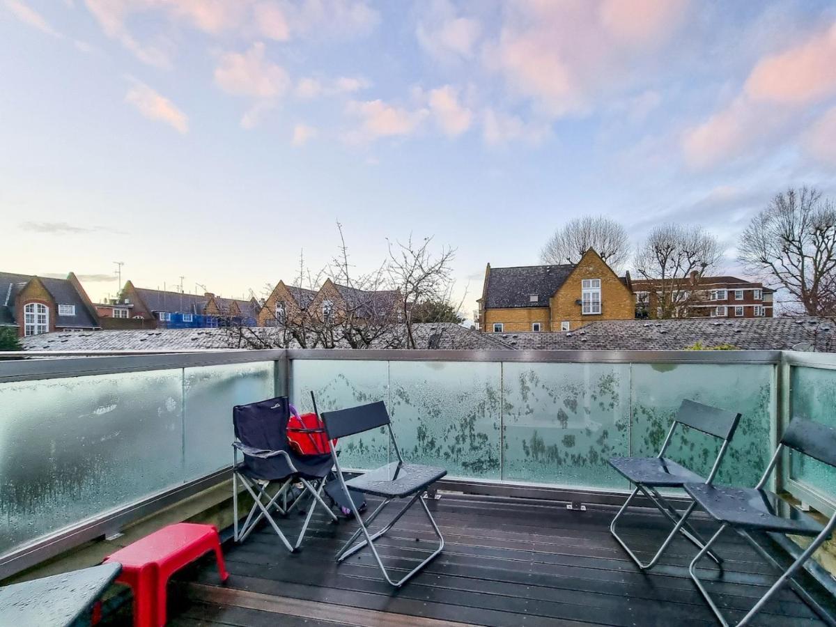 Pass The Keys Family Friendly 2 Bedroom Gem In Shepherd'S Bush London Eksteriør bilde